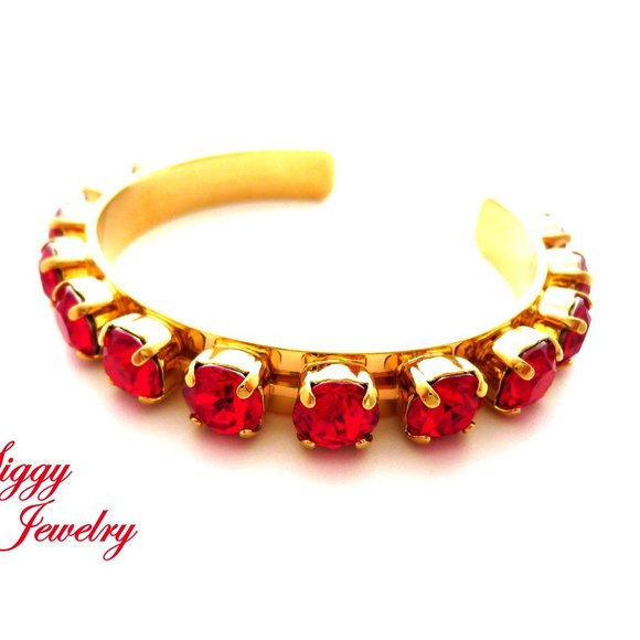 Light Siam Red Cuff Bangle Bracelet made with Genuine Austrian Crystals in 8mm - Picture 5 of 5